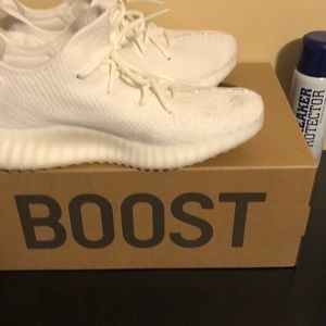 Authentic pair of cream white yeezys